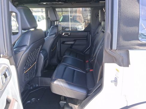 Used 2024 Ford Bronco Badlands AWD/4WD image 24