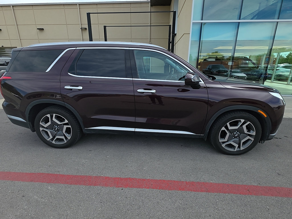 Used 2023 Hyundai Palisade SEL AWD/4WD image 3