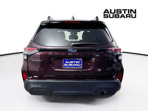 Used 2026 Subaru Forester Premium AWD/4WD image 6