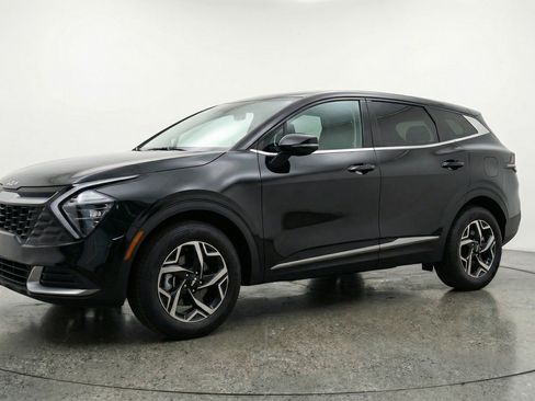 Used 2025 Kia Sportage LX FWD image 3