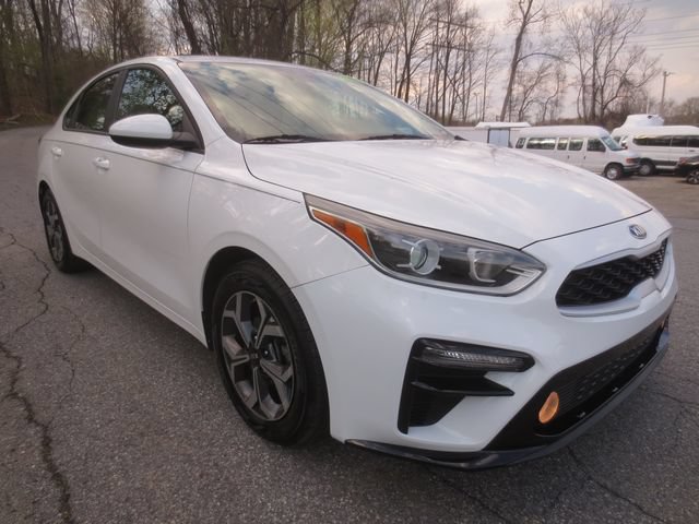 Used 2020 Kia Forte LXS FWD image 2