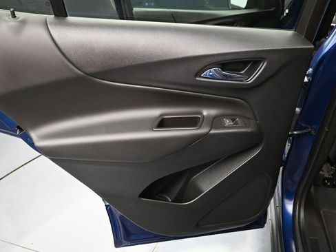Used 2022 Chevrolet Equinox LT image 24