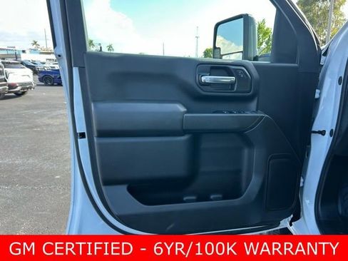 Used 2024 GMC Sierra 3500 Pro w/ Convenience Package image 13