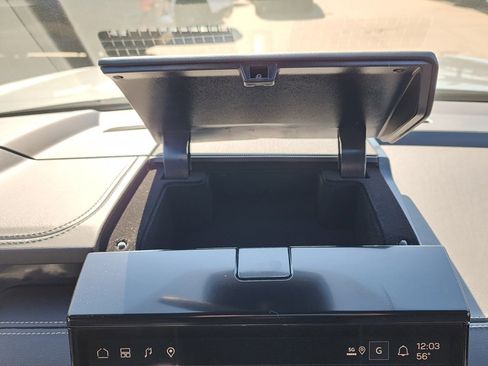 New 2026 GMC Yukon XL Elevation image 31