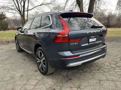 Used 2023 Volvo XC60 B5 Plus w/ Climate Package image 6