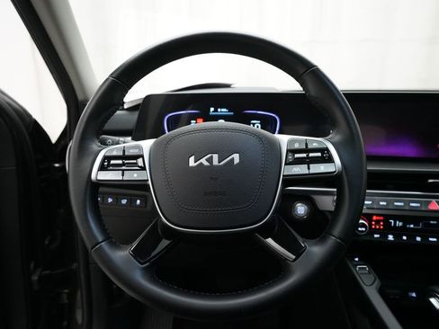 Used 2025 Kia Telluride S AWD/4WD image 4