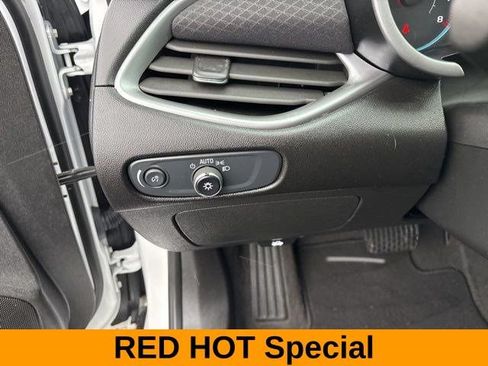 Used 2024 Chevrolet Malibu LS w/ Driver Confidence Package FWD image 19