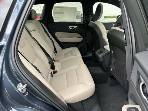 New 2026 Volvo XC60 B5 Core w/ Climate Package image 19