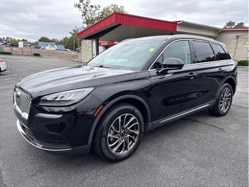 Used 2020 Lincoln Corsair Sport Utility 4D w/ Equipment Group 101A image 3