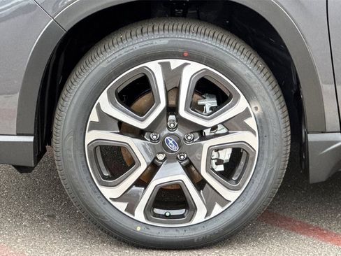 New 2026 Subaru Ascent Limited image 38