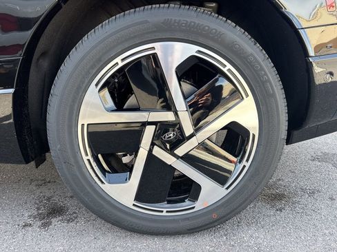 New 2026 Hyundai Ioniq 9 Limited w/ Tow & Go Package AWD/4WD image 9