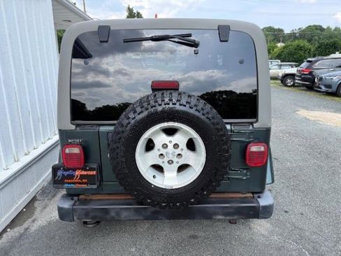 Used 2003 Jeep Wrangler Sahara AWD/4WD image 4