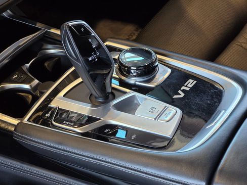 Used 2021 BMW M760i xDrive AWD/4WD image 69