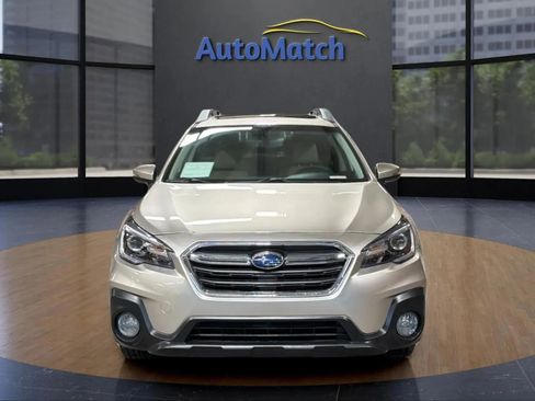 Used 2019 Subaru Outback 2.5i Limited AWD/4WD image 2