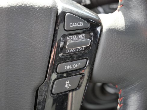 Used 2023 Nissan Frontier PRO-4X w/ Pro-4X Premium Package image 32