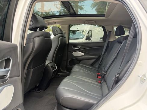 Certified 2025 Acura RDX SH-AWD w/ Technology Package image 11