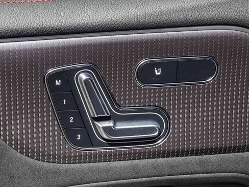 Used 2023 Mercedes-Benz EQB 350 4MATIC SUV image 21