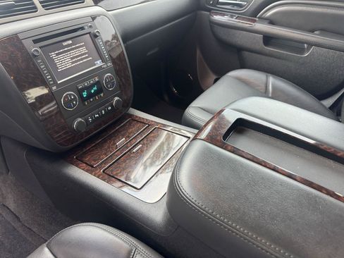 Used 2014 GMC Sierra 3500 Denali w/ Snow Plow Prep Package AWD/4WD image 16