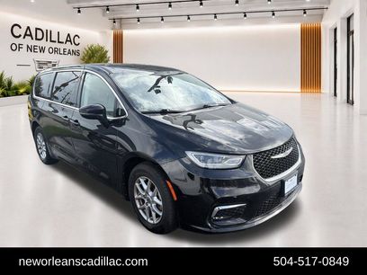 Used 2024 Chrysler Pacifica Touring-L