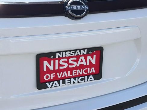 Used 2025 Nissan Kicks Play S image 6