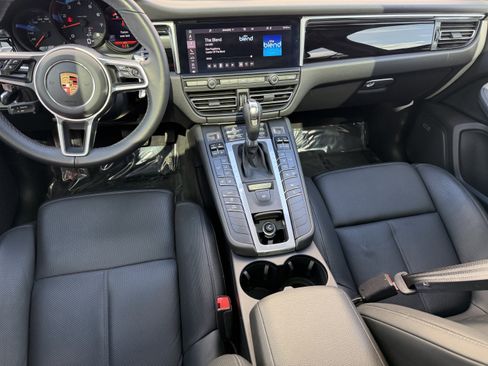 Certified 2021 Porsche Macan image 20
