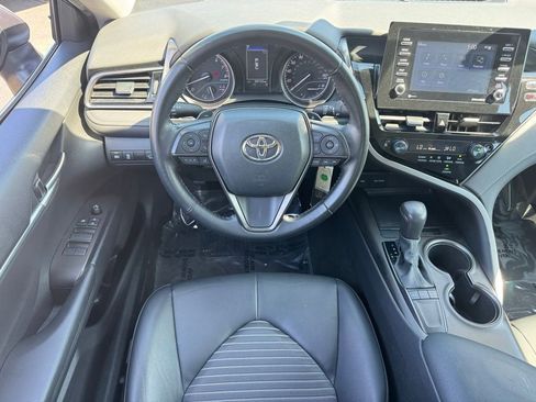 Used 2024 Toyota Camry SE image 14