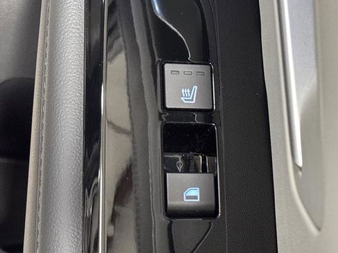 Used 2025 Hyundai Tucson Limited image 35