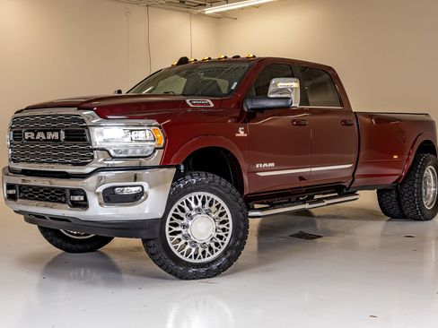 Used 2024 RAM 3500 Limited AWD/4WD image 5