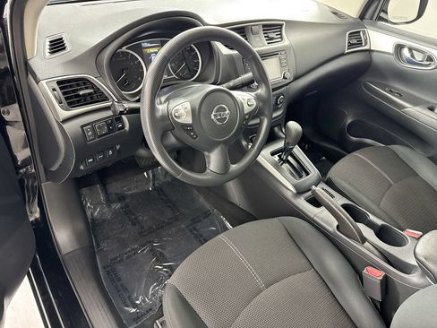 Used 2018 Nissan Sentra S FWD image 9