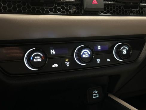 Used 2023 Honda HR-V LX image 12