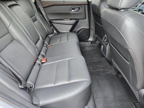 Certified 2021 Nissan Rogue SL FWD image 18
