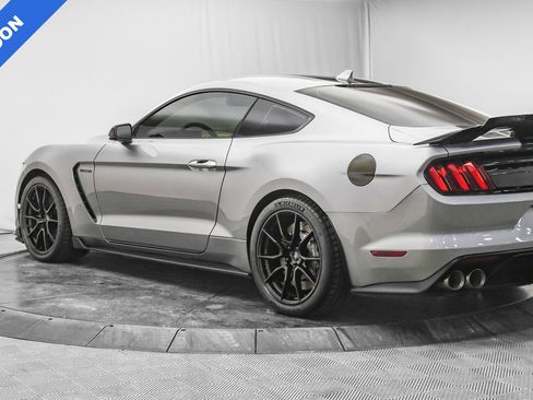 Used 2020 Ford Mustang Shelby GT350 w/ Technology Package image 5