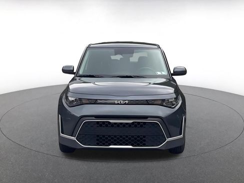 Used 2025 Kia Soul LX w/ LX Technology Package FWD image 4