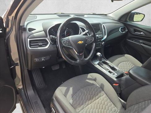 Used 2019 Chevrolet Equinox LT FWD image 10