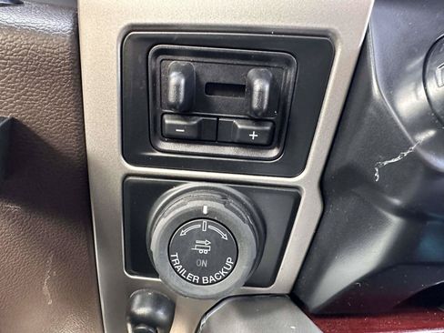 Used 2022 Ford F250 King Ranch w/ King Ranch Ultimate Package AWD/4WD image 27