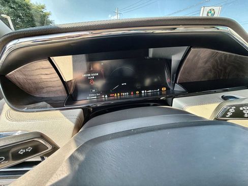 Used 2019 Lincoln Navigator Reserve AWD/4WD image 26