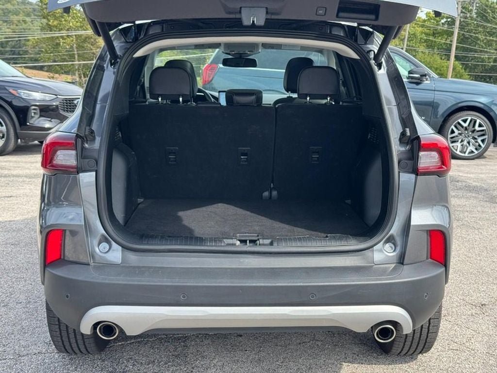 Used 2025 Ford Escape Platinum AWD/4WD image 5