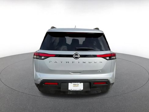 Used 2025 Nissan Pathfinder SV image 12