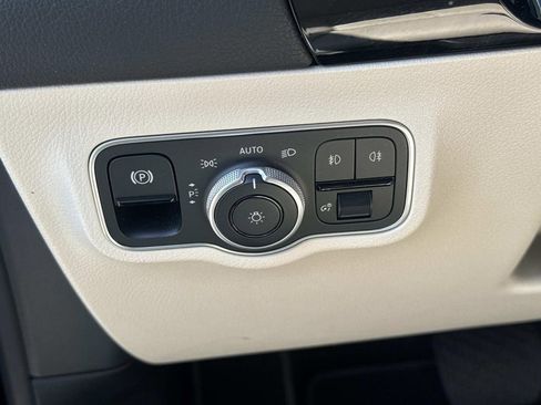 Used 2025 Mercedes-Benz GLA 250 image 21