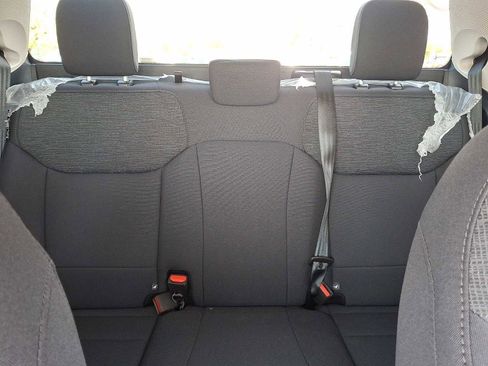 New 2026 Ford Maverick XL image 11