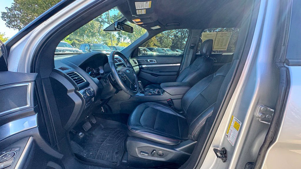 Used 2018 Ford Explorer Sport w/ Ford Safe & Smart Package AWD/4WD image 24