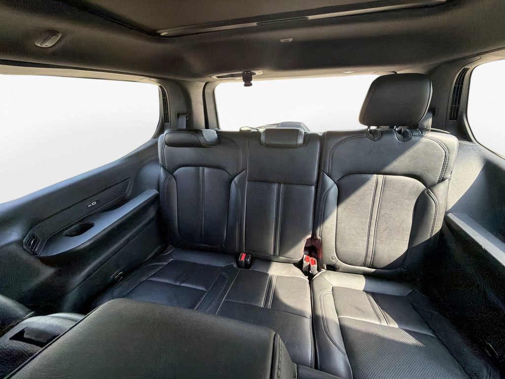 Certified 2023 Jeep Wagoneer Series II RWD image 27