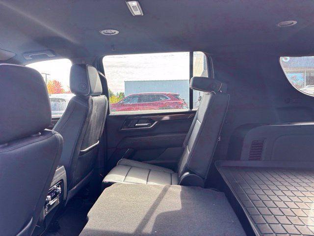 Used 2026 GMC Yukon XL Elevation AWD/4WD image 10