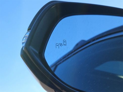 New 2025 Toyota RAV4 SE image 6