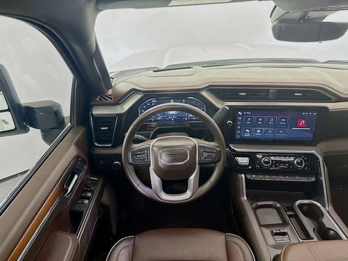 Used 2024 GMC Sierra 3500 Denali w/ Denali Reserve Package image 24