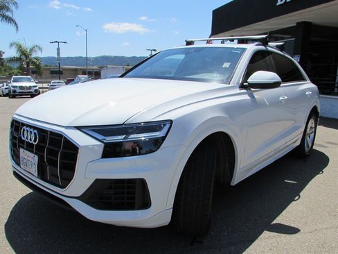 Used 2019 Audi Q8 Premium AWD/4WD image 3
