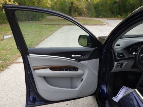 Used 2020 Acura MDX SH-AWD w/ Technology Package image 9