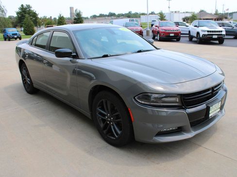 Used 2019 Dodge Charger SXT w/ Blacktop Package AWD/4WD image 5