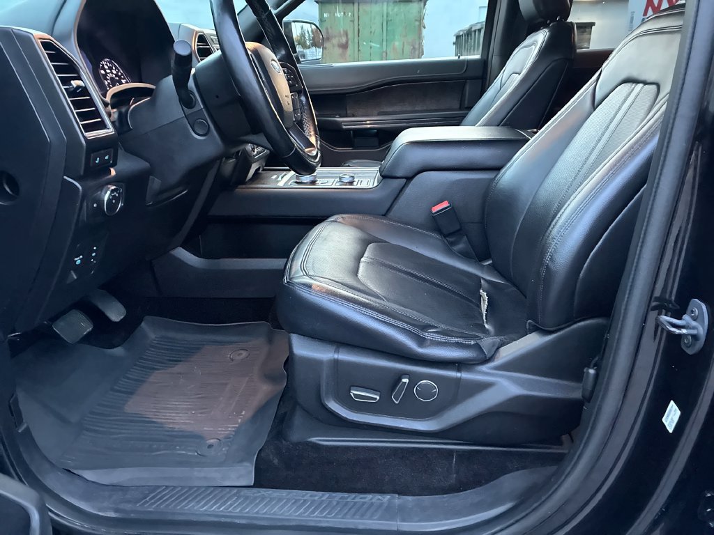 Used 2018 Ford Expedition Limited w/ Equipment Group 301A AWD/4WD image 10