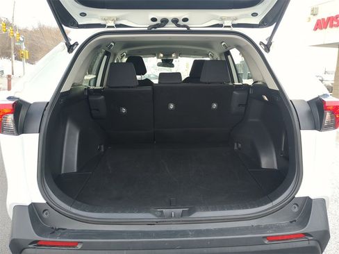 Used 2024 Toyota RAV4 LE image 28